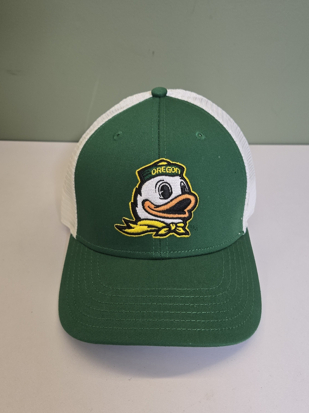Oregon Ducks Trucker Hat Top of the World Snapback Cap Green/White Retro Logo